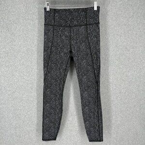 Athleta Lightning Static 7/8 Tight Size S Black White Side Pockets Workout Gym